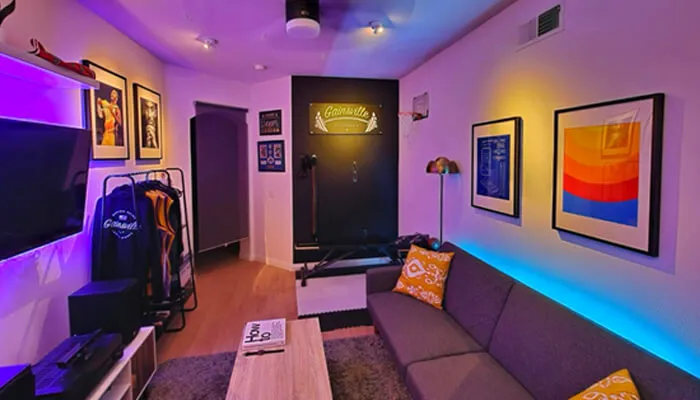 venkatakeerthi8's tweet photo. Creating The Perfect Interior Atmosphere: The Lighting Magic Of Wireless Spotlights

#InteriorAtmosphere #WirelessSpotlight #ambiance #customization #LEDlight #artwork #occasions #smartlighting #interiordesign #homedecor @tycoonstory2020 @olafuslife 

https://t.co/FfSp3xNuSW https://t.co/uLeLQbXVfk