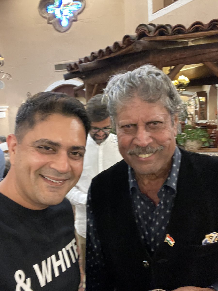 manishharsh's tweet photo. Moment to remember with the legend Kapil Dev, fanboy here. How lucky to bump in him at my home turf Silicon Valley, California https://t.co/0pZyoNXRm5