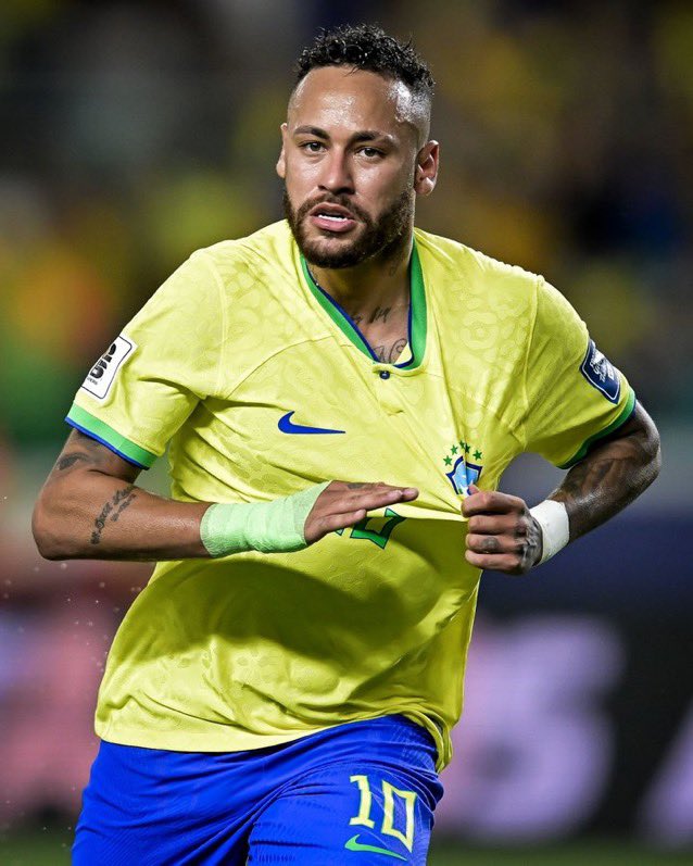 SelecaoTalk's tweet photo. NEYMAR has passed Pelé to become the top goalscorer in Brazil National Team history 🇧🇷

Here are his stats for Brazil:

🏟️ 125 Games
⚽️ 79 Goals
🅰️ 56 Assists

77 minutes per Goal/Assist
445 Chances Created
622 Successful Dribbles (5.3 per 90) 

ABSURD NUMBERS! https://t.co/JFa1h8VyEQ