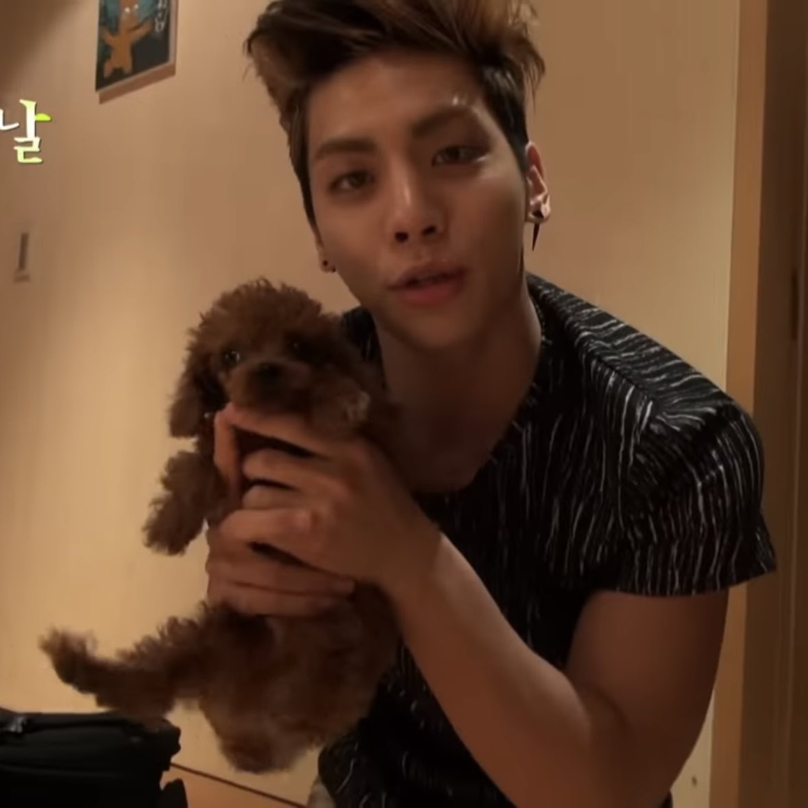 diorkibum's tweet photo. commedes' fave uncle 🥰 https://t.co/KMJsi4mp10