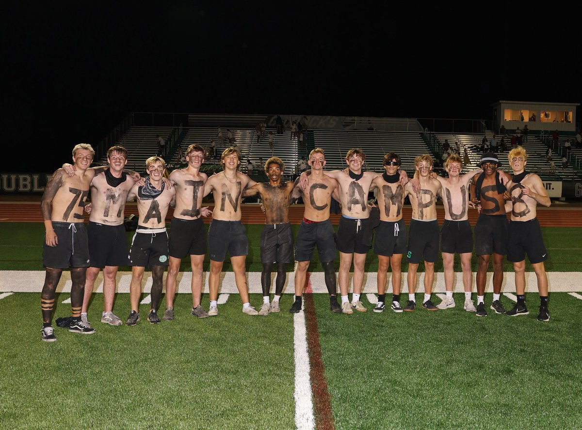 🏈🏈
Just a great rivalry atmosphere 🔥🔥🔥
<a href="/coffmanrocks/">Coffman Athletics</a> @coffmanfootball <a href="/DublinCoffmanFB/">Coffman Football Updates</a> <a href="/dp_dispatch/">Dave Purpura</a> <a href="/DispatchFrank/">Frank DiRenna</a> <a href="/CBUSsportsLocal/">CBUSsports</a> <a href="/NBC4FFN/">Football Friday Nite</a> <a href="/StoriedRivals/">Storied Rivals®</a> <a href="/JoeEitel/">Joe Eitel</a> 
 <a href="/BlackiePreps/">Steve Blackledge</a>