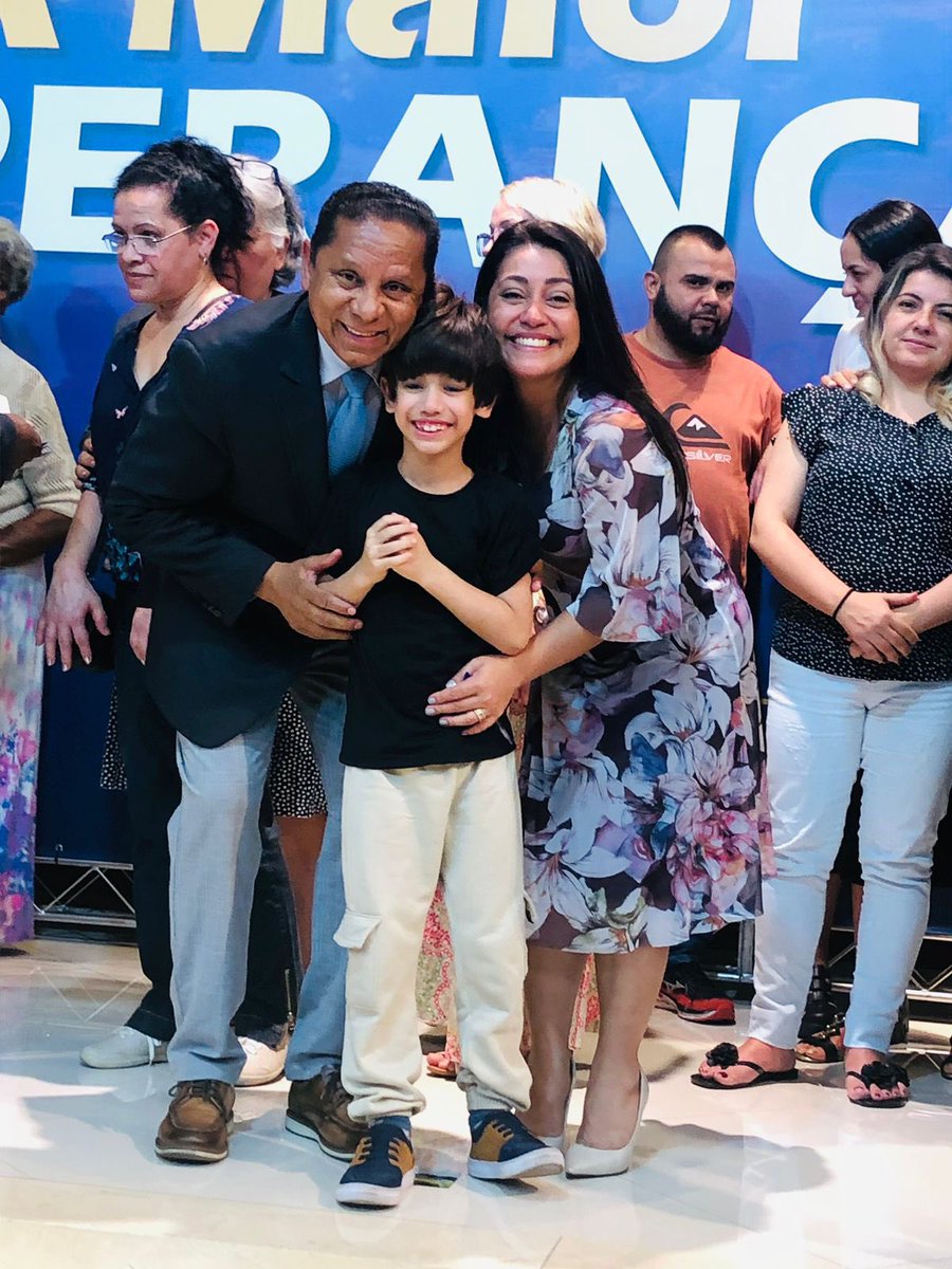 PrLuisGoncalves's tweet photo. Uma noite de #Evangelismo para ficar registrada na história da IASD central de Diadema. Pregação, apelo, decisões e #Batismos! Louvado seja Deus! O louvor ficou por conta da @ivelineoficial @iasddiadema @chegamaispertooficial https://t.co/Xuq35F0MFn
