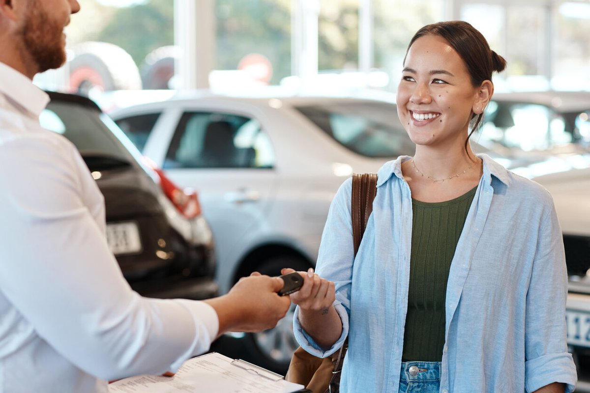 Embarking on a new adventure? 🗺️ Your smile says it all! At Drive South Africa, we're here to fuel your journey with the perfect ride. 🚘 Effortlessly hire a car below! 👉 bit.ly/3Z5KMgd 👈 #DriveSouthAfrica #CarRentalSouthAfrica #SouthAfricaCarHire