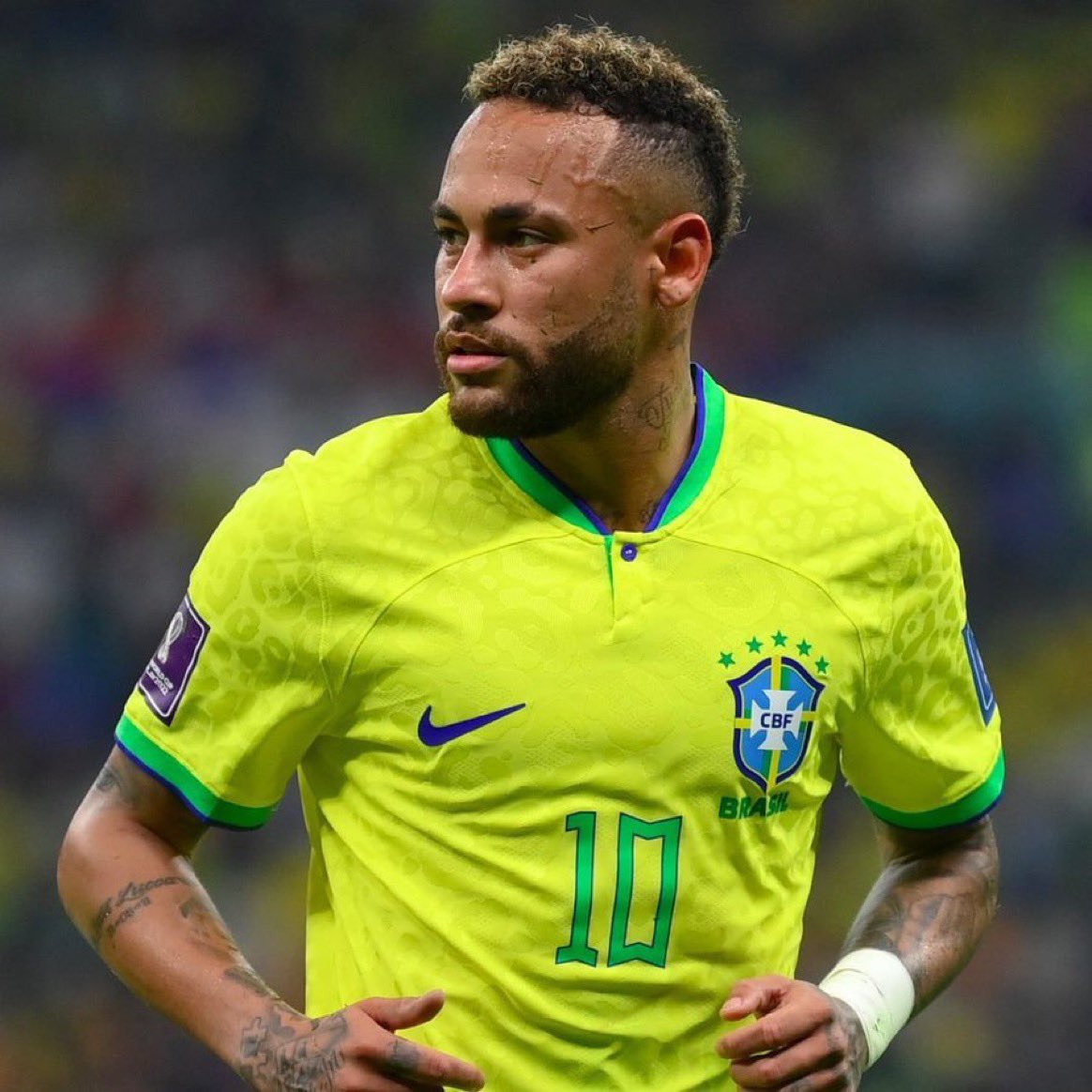 0amFCH's tweet photo. #Neyma بعد ماكان اسطورتي نيمار ومنتخبي المفضل البرازيل 🇧🇷صار منتخب الهلاليين المفضل واسطورتنا نيمار كلنا ياعيني 🔥😍👑💙🤍 https://t.co/qxvDppOAIG