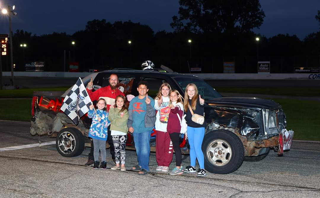 Corrigan Oil Speedway tweet media