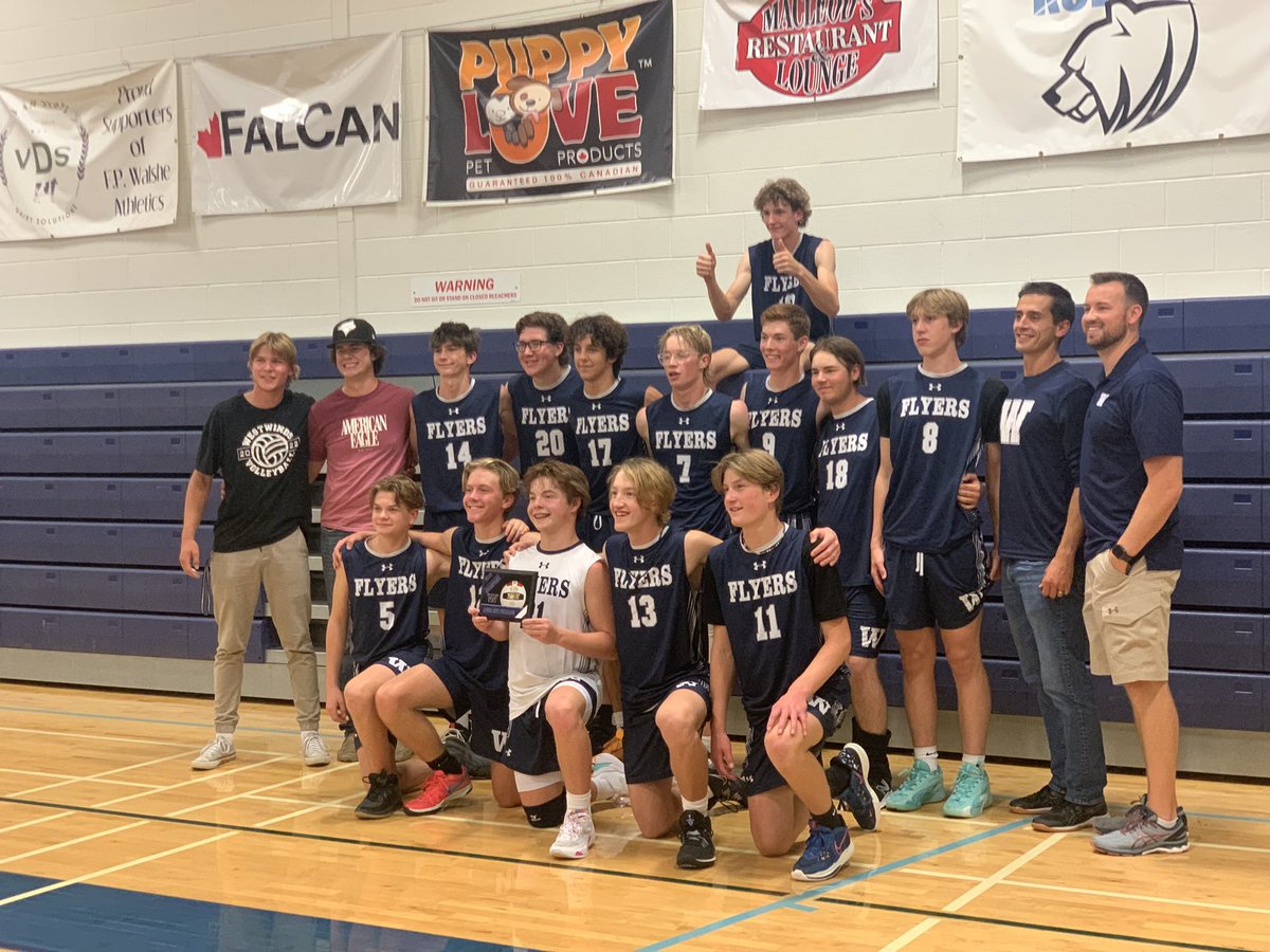 Congrats to the senior boys on your home tourney win!