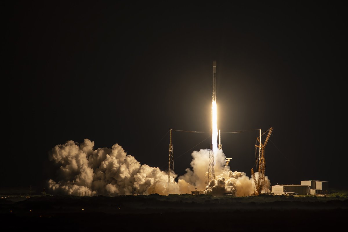 SpaceX's tweet photo. Falcon 9 launches 22 @Starlink satellites to orbit from Florida https://t.co/Rppos56lYg