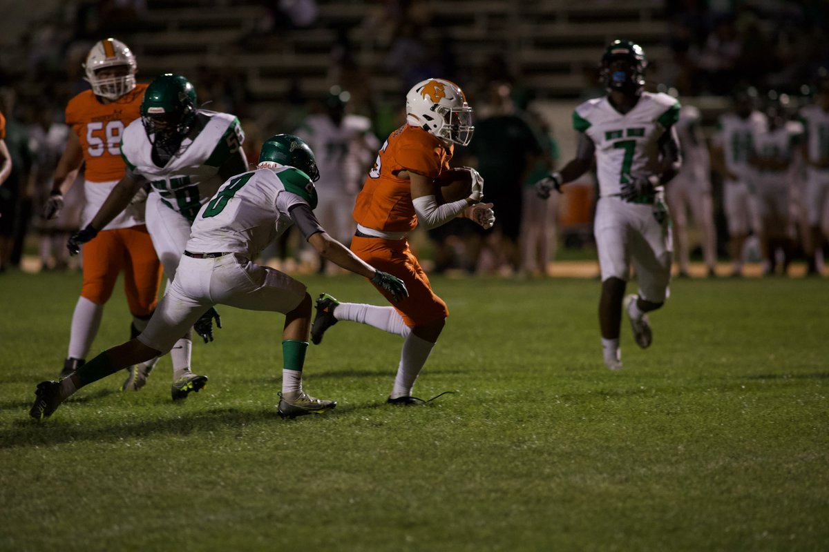 AVSunDevilFB's tweet photo. Cabrera with the touchdown! Kick is good! 7:18 left in 4Q 63-20 left on the 4Q.
โข
#GoDevils #BellGame #DingDong #AVvsVV #BellGameXII #12Peat #CollegeBound #NCAA #Athlete #Football #Sports #SoCal #DoRight #DoYourBest #DoUntoOthers #Linemen https://t.co/LclGnuBBsN