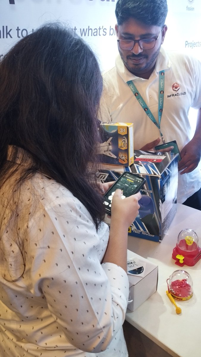 infracloudio's tweet image. Spell-champs playing #SpellingBee &amp;amp; winning 😀

Attend the InfraCloud booth now to test your cloud native vocab 😎

#ICatGCI @GopherConIndia #GopherConIndia #cloudnative #gopher #golang