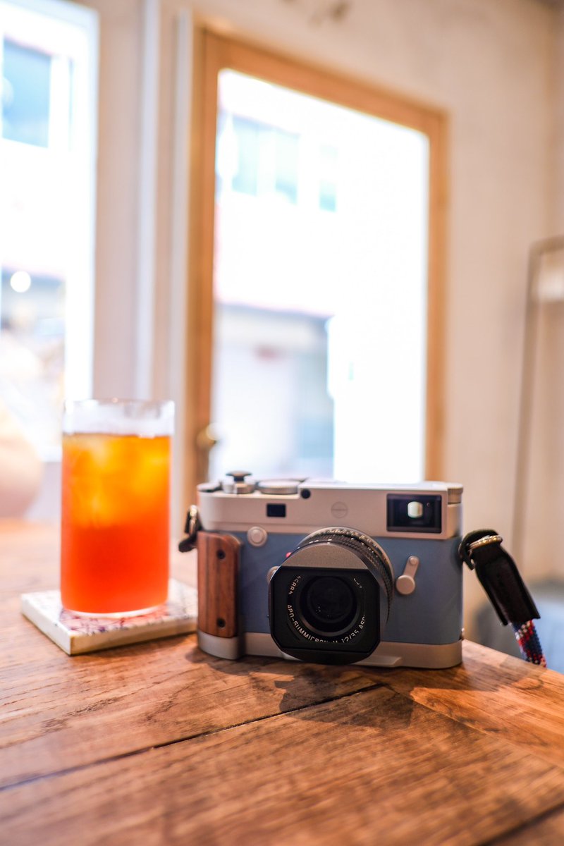 itoo0704's tweet photo. Today's partner.
.
Leica M10-P
LEICA APO-SUMMICRON-M f2/35mm ASPH.
.
.
【FUJIFILM X-T5 × FUJINON XF18mmF2 R】
.
台風来てもちっとも涼しくなりませんな😑
.
#今日のカメラ
#Leica #LeicaCamera #MyLeicaCompanion #LeicaPhotography #LeicaGallery
#torinos https://t.co/d4zZ3OxsUT