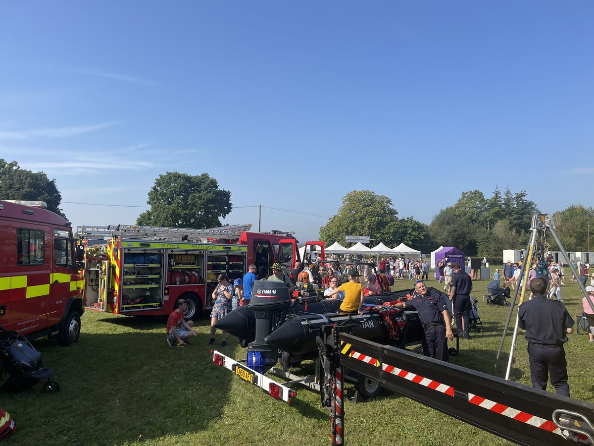 Matt Jones (@mattgjones79) on Twitter photo Great start to the Usk Show come along and see the teams from <a href="/SWFireandRescue/">South Wales Fire and Rescue Service</a> and learn more about recruitment for our Monmouthshire On Call Stations #UskShow #BeMore #OnCallFireFighter Great start to the Usk Show come along and see the teams from <a href="/SWFireandRescue/">South Wales Fire and Rescue Service</a> and learn more about recruitment for our Monmouthshire On Call Stations #UskShow #BeMore #OnCallFireFighter