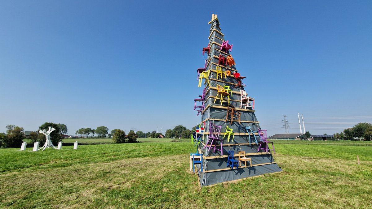 marcoglastra's tweet photo. Manifestatie Kunstvloed editie 2023 in Sauwerd geopend. Mooie interactie van kunstenaars met het prachtige landschap van het Reitdiep! @kunstvloed https://t.co/7YlgVLHSmW