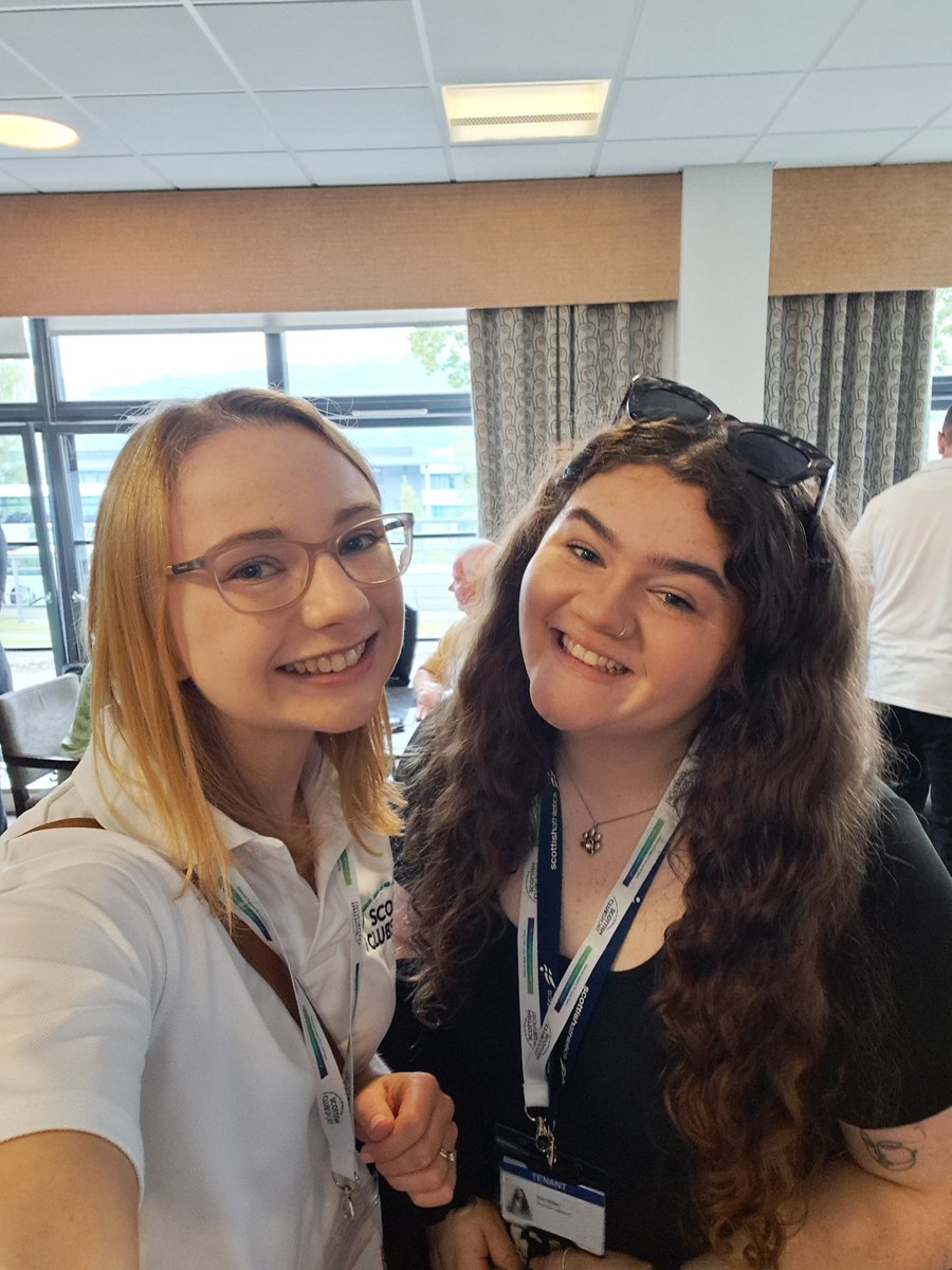 Wonderful to finally meet @ErinGillen3 in person at today's @ScotClubSport #ScotClubConf! 

Been a big fan over Twitter for a while and now we're working together in the professional sporting network 😊