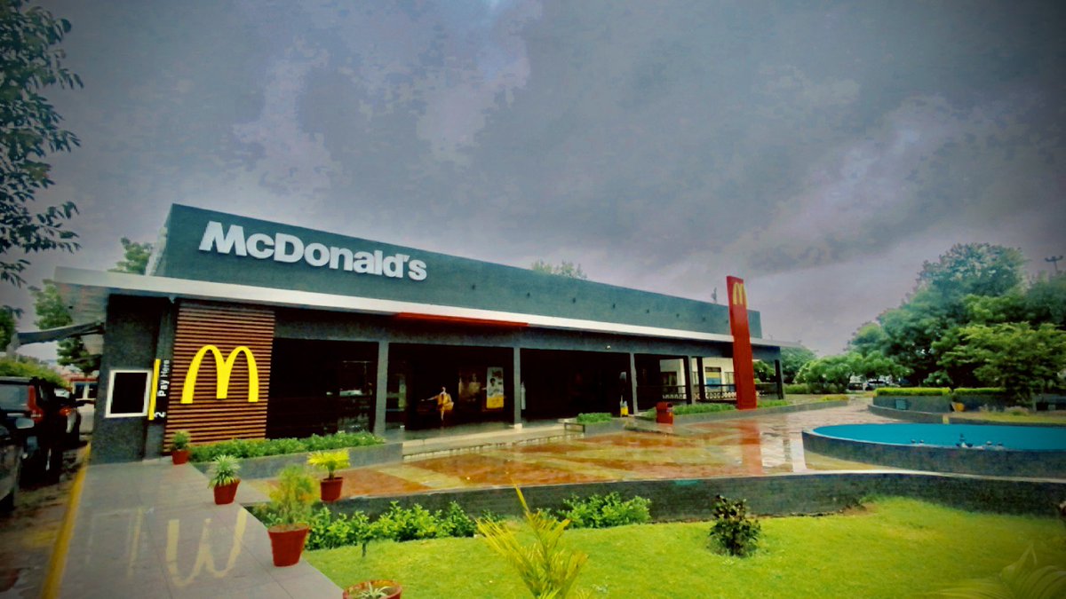 aggoyal1234's tweet photo. #Mathura #India "SNACKS HUB MCD" by @aggoyal1234 as part of the #24hourproject to support and raise funds for @camerasforgirls. For more information visit @24HourProject @photowalkforacause #24hr23 #24hr23_mathura #24hr23_india https://t.co/9hUslScDey