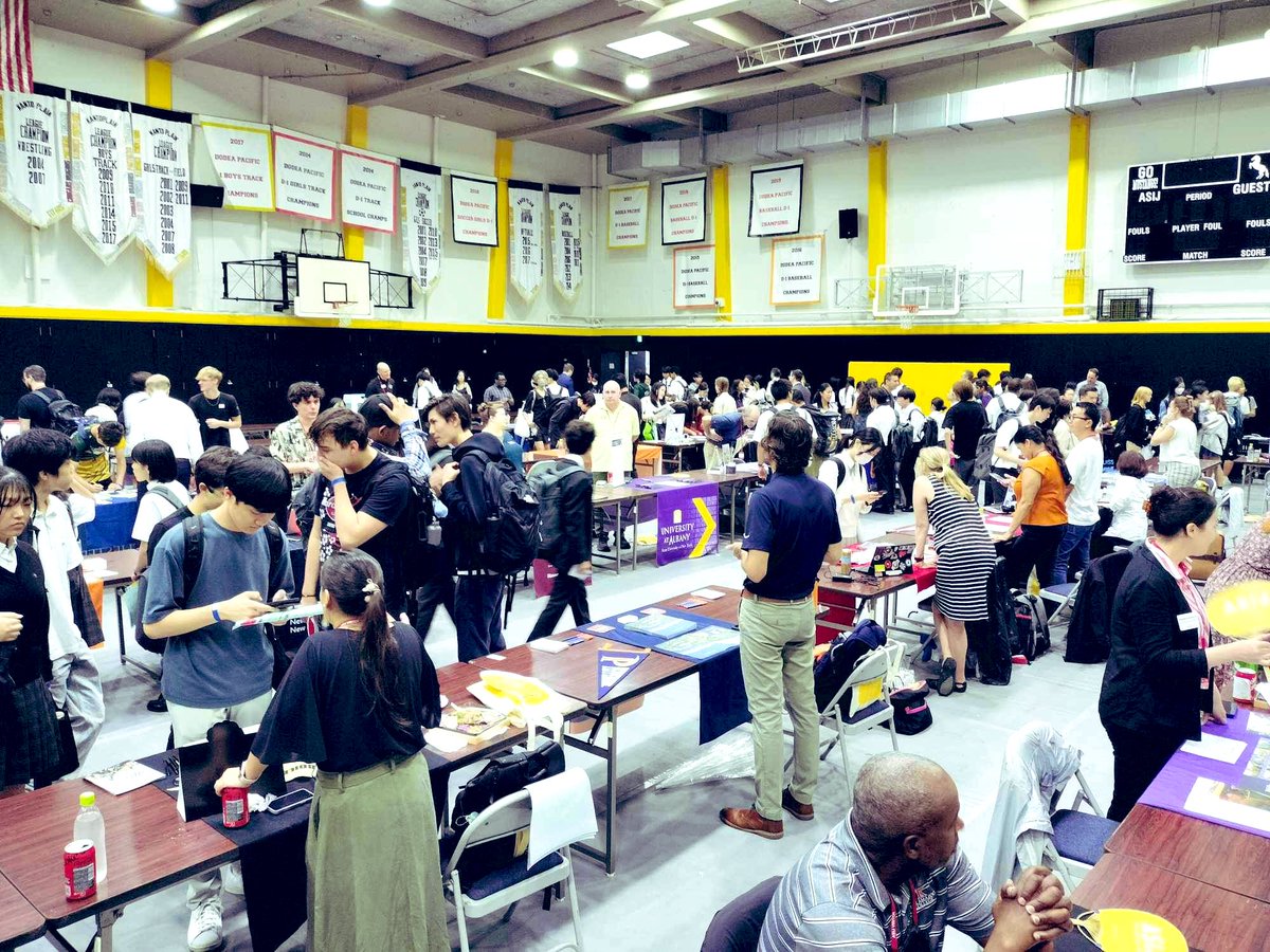 Awesome day taking YKMS students to the Kanto Plains College Fair at ASIJ with over 💯 schools from around the world represented ✅ we learned about the admission process, financial aid, and the diversity of programs/schools available! #DoDEAinAction #goyms @DoDEA @DoDEA_Pacific