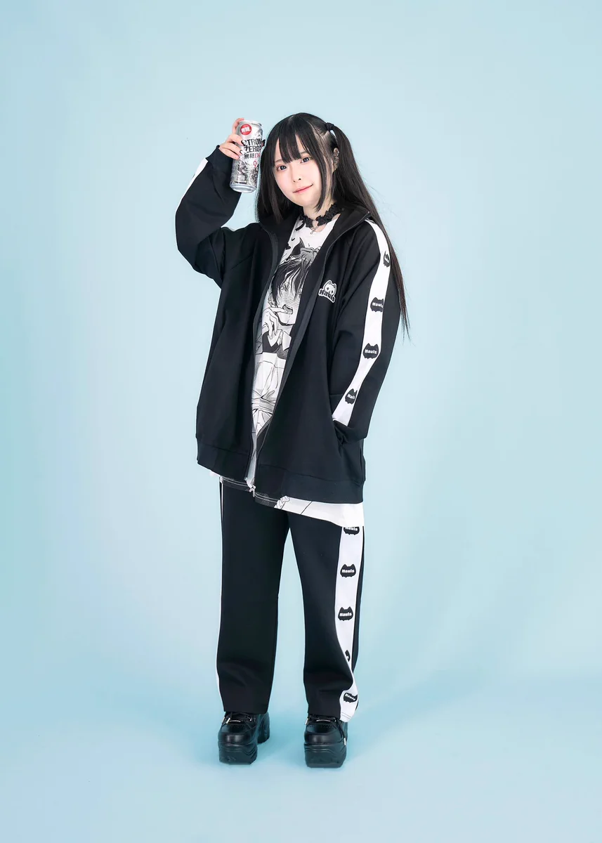 ハウルズ これ着てる奴みんなマブ☆ぎゃんかわネ申おジャージセットアップ ブラック F5k2nPIbgAEeQST?format=webp&
