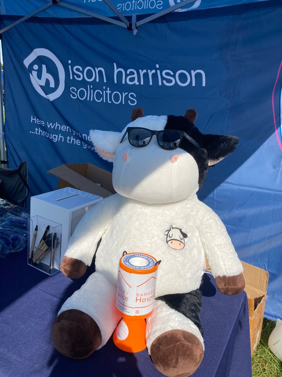 IsonBarnsley's tweet photo. @PenistoneShow1 is in full swing! come and get your free pair of sunglasses 😎 and name our cuddly cow! https://t.co/gA52jDxPuu