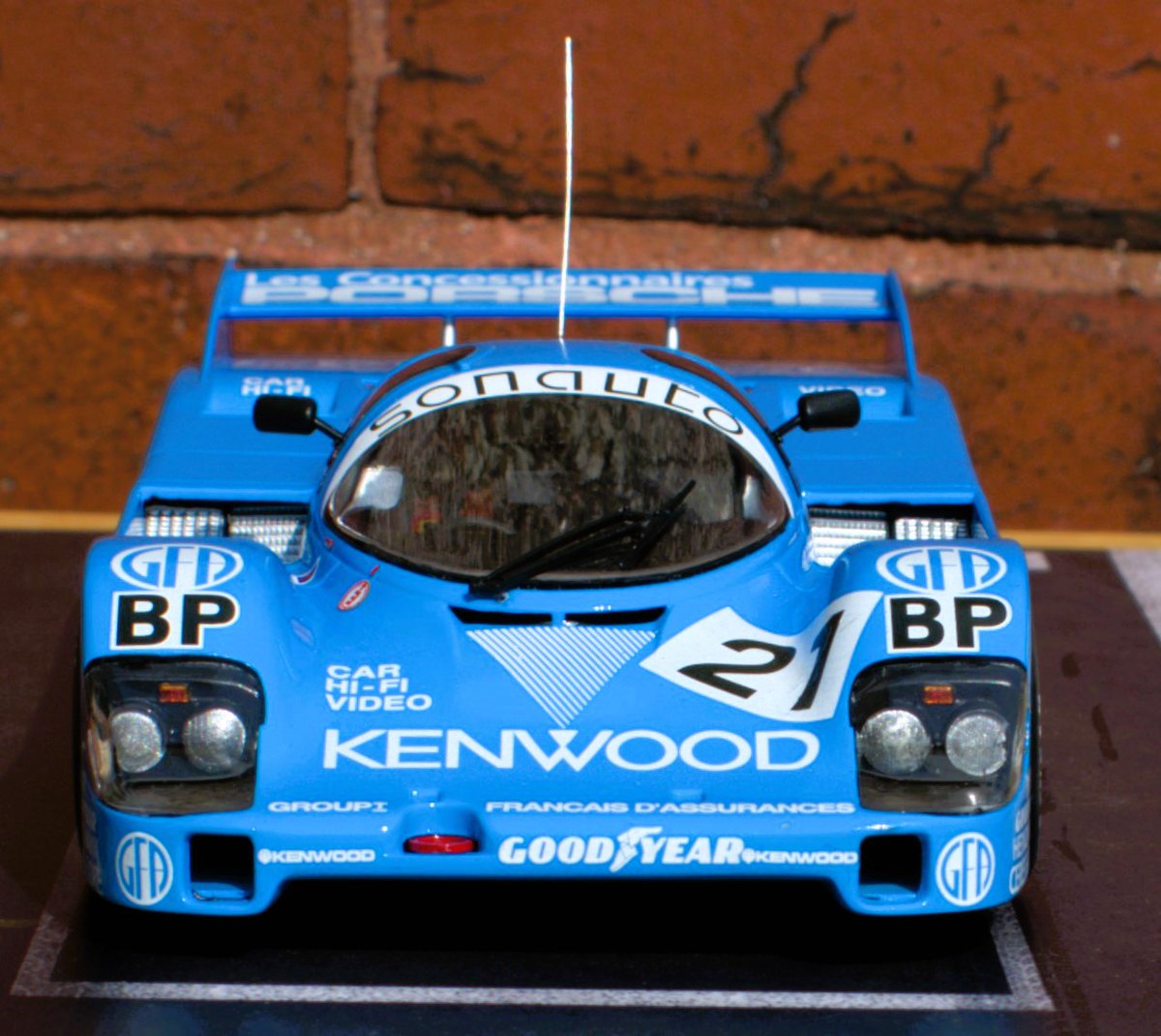 cjhm_models's tweet photo. 1/24 #Tamiya #Porsche 956.
#LeMans 1983, chassis 956-101.
My model represents 1983 version; currently has natural finish tow loop! (Seen at Goodwood #79MM 2022) https://t.co/0lULbO9eT9