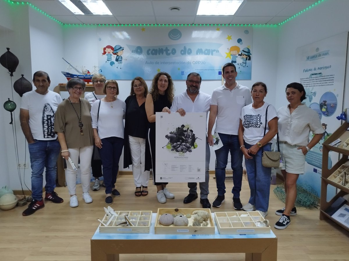 mariscodeailla's tweet photo. Inauguración de #OMarEnTapas🥰 
Co alcalde da Illa de Arousa @luis_arosa e Sonia Lorenzo de @marxunta 
Hoxe todo o día de tapas gratis 🤩. Máis información na nosa web.
Gana un lote de 2kg de ameixa rubia participando no concurso 👉🏆 https://t.co/8AXKVT6NM7