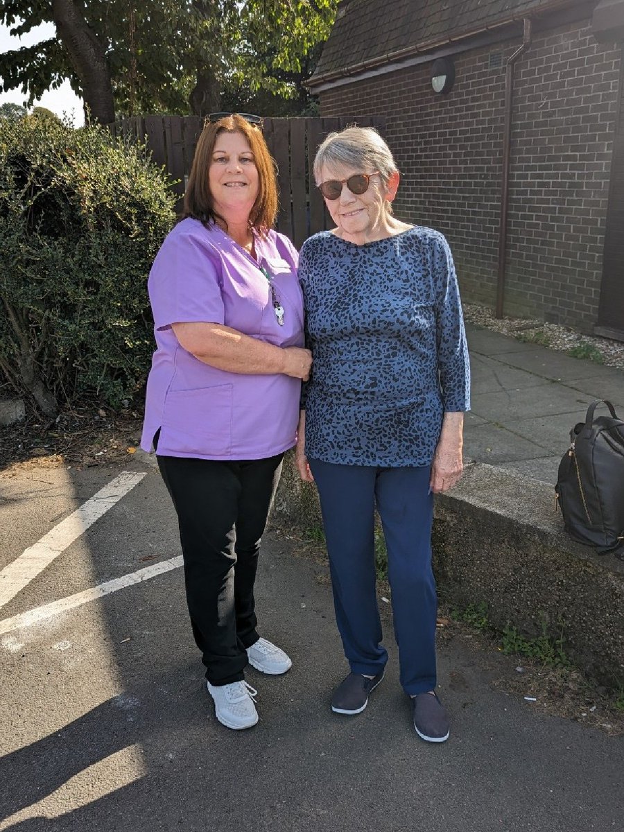 FifeHSCP's tweet photo. Rose, a service user from Lindsay House, spent a sunny morning at the Park Gowf at Dunnikier Golf Club with staff member Laura. They celebrated the Invitational Golf event by having a round of Park Gowf, a delicious meal and trophy ceremony. https://t.co/lRTNfz2pGC