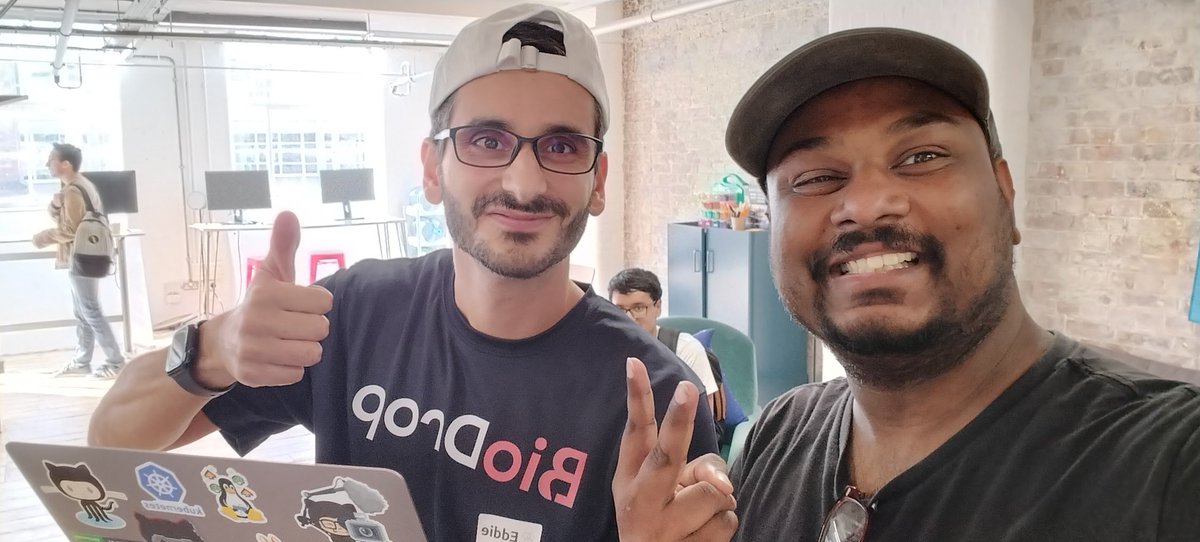 praveenscience's tweet photo. It's so much amazing to meet up with super cool geeks like @EddieJaoude and @TheWritingDev... Two coolest amazing folks I met today at @MakersAcademy! 💪🏻

Let's make a #thread! 🧵

#Makers #Developers #Uncodebar #JavaScript #London https://t.co/g1w4gZoFK7