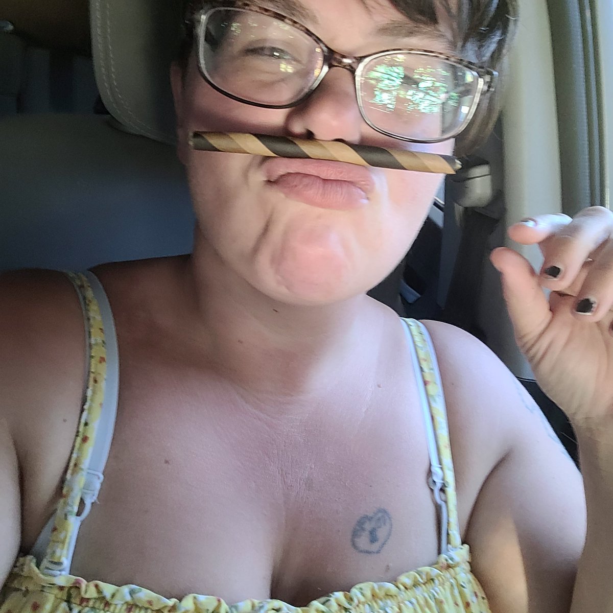 tabby420babe's tweet photo. https://t.co/KY9rSZDTTT