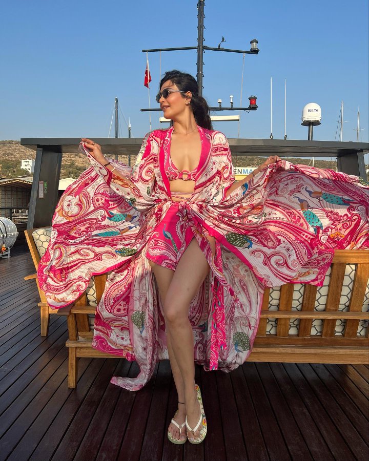 F5kA0-ZXwAACyN7?format=jpg&name=900x900