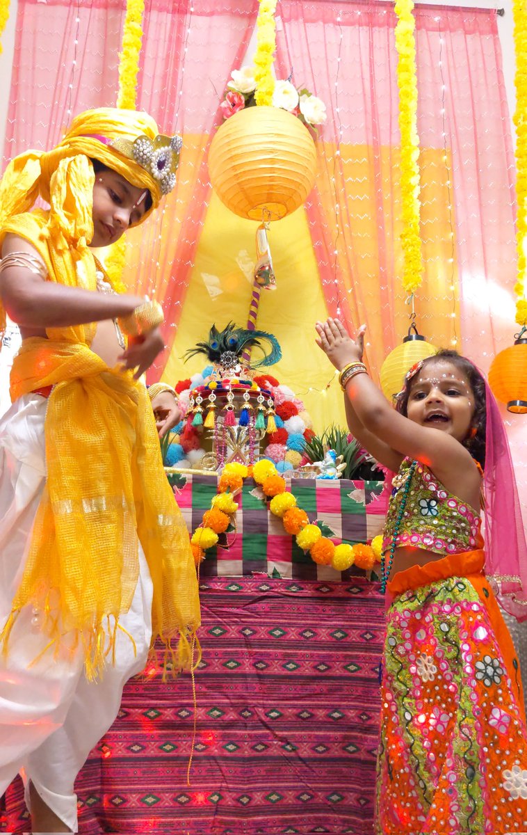 Coolfundoo's tweet photo. My #Stressbusters 177
#SweetMemories 

Enjoy Janmasthami Bliss 2023 ! 
Spirit of  Krishna in #Ridit
Devotion of Radha in #Mishika 

Link :
https://t.co/wd6pb6Y2iq https://t.co/VFutgILxhp