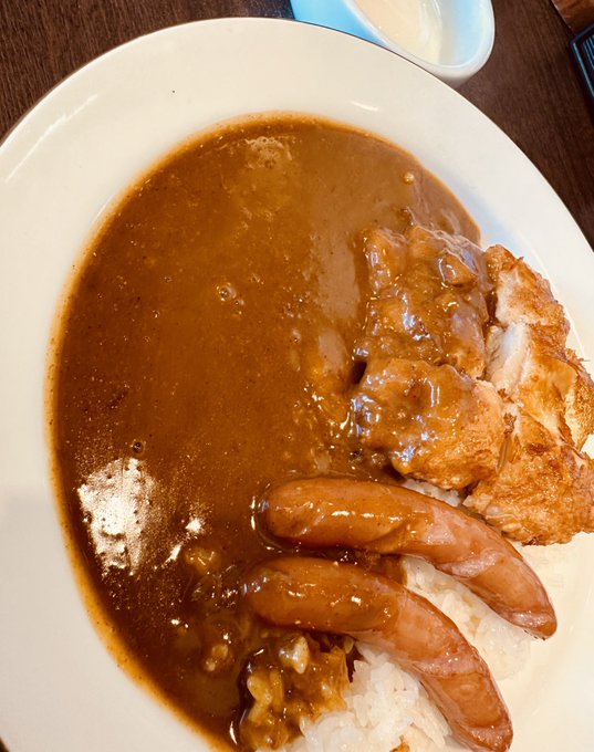 夕べカレーの話してたら口ん中カレーになってたので、当然のようにカレー。
CoCo壱…オクラ山芋復活させてクレヨン🖍️ 