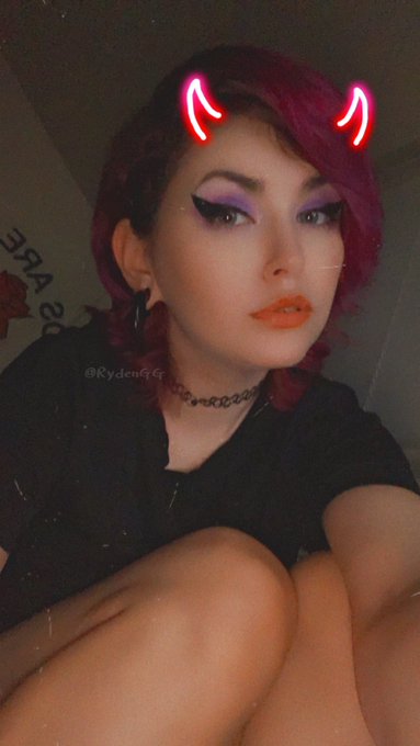 you&rsquo;re the devil in disguise, oh yes you are. ❤️✨ https://t.co/xfnIppm0hf<a href="/tag/mvsales"class="tags"><span>#mvsales</span></a>