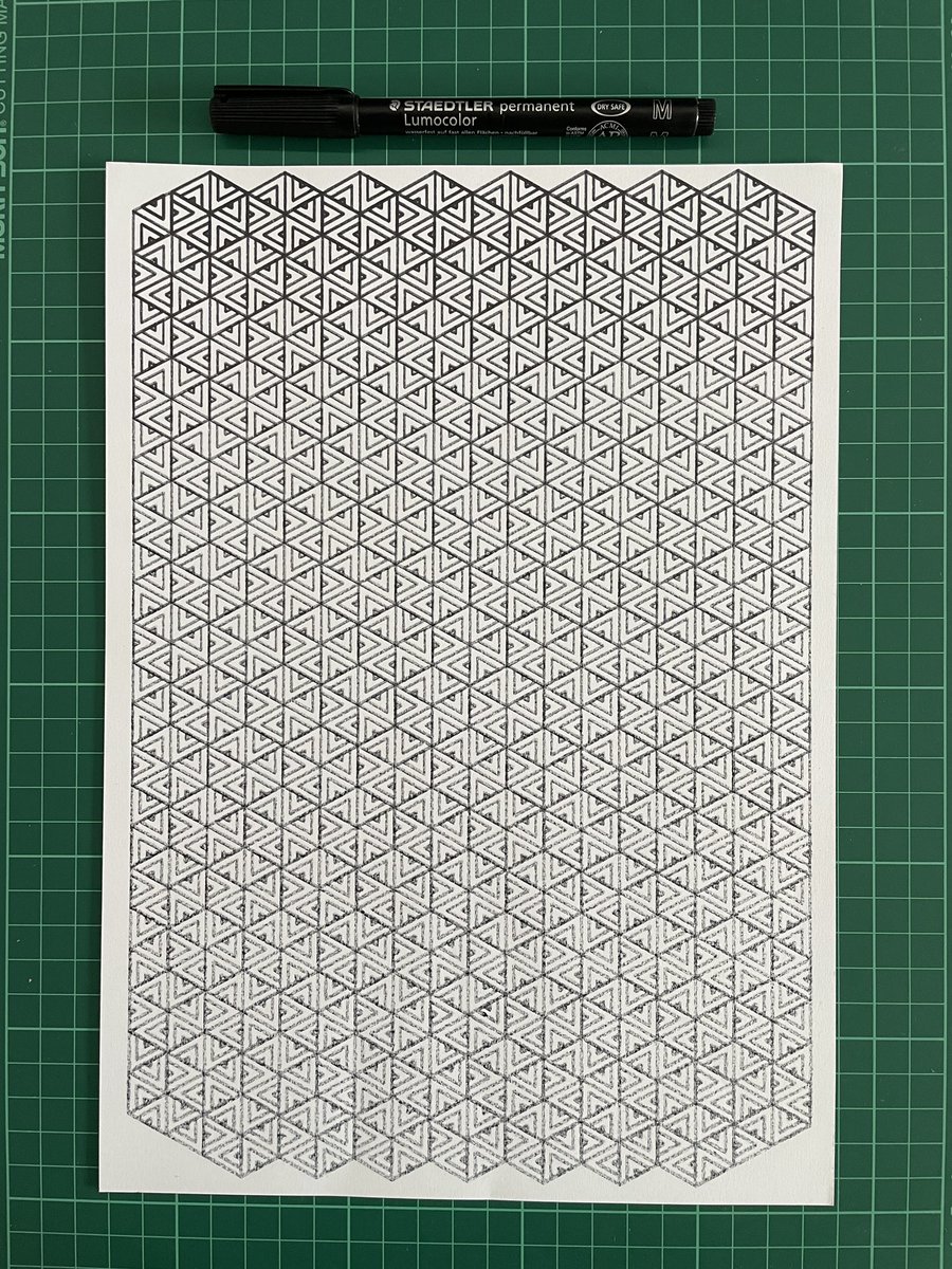 andersbusk's tweet image. Love the way the pen slowly gave up. Nice faded gradient and added texture effect. 

#plottertwitter #staedler #idraw #generativeart