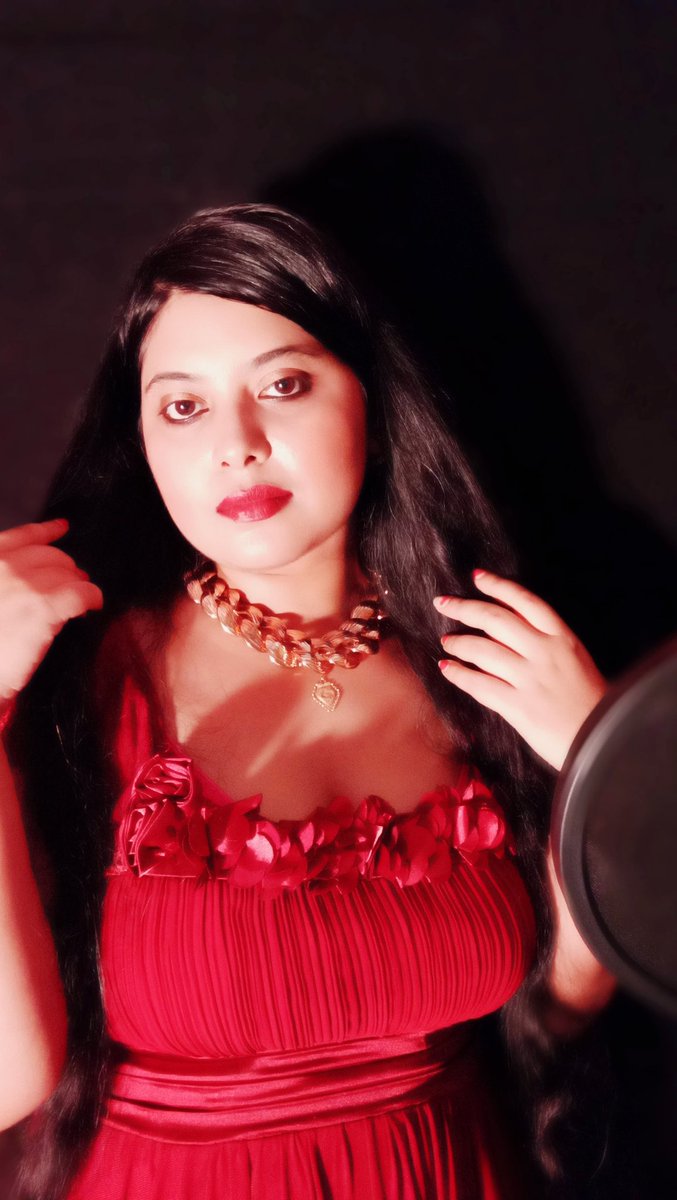 PujaBhat07's tweet photo. Music expresses that which cannot be said and on which it is impossible to be silent.... 
#quoteoftheday #music #singer #SING #retwit #FolloMe #musicvideo #musicislife https://t.co/gxVnZ1wI57