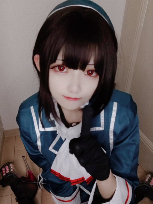 *宅コス⚠️

やっと念願叶った!
1人で高雄型ーー!!

(鳥海がチャカ持ってるのは気にしないで下さい...) 