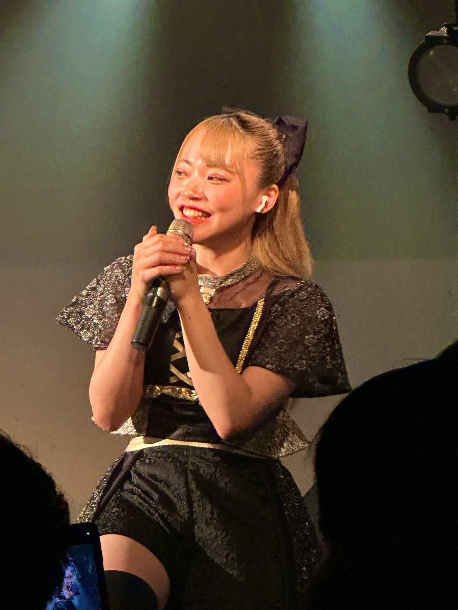 albin0550's tweet photo. 1時間ライブ  60分だったわけだが
そーゆー風に考えたら
楽しかったなー

踊らない ライブも 嫌いじゃないが
コルマイは好きになった
また、行こうと思う https://t.co/uYrclGiXhU