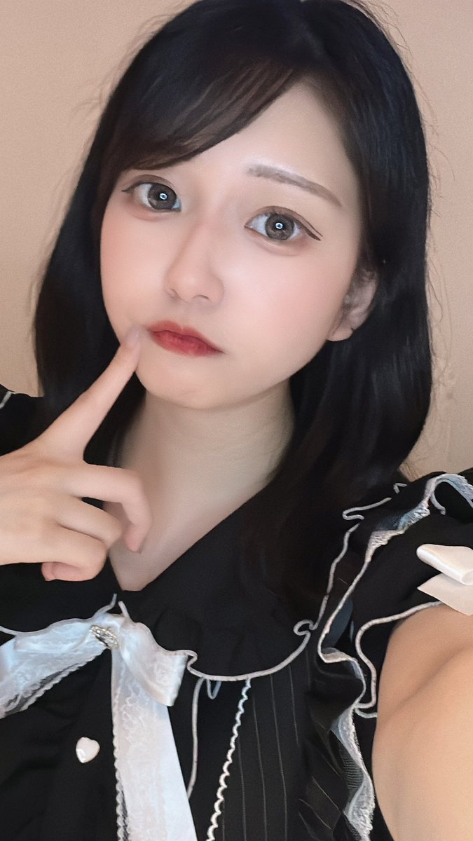 s_tuple's tweet photo. ﾔﾎ╰(*´︶`*)╯♡
#自撮り界隈 #自撮り界隈と繋がりたい #美男美女さんと繋がりたい #雰囲気嫌いじゃないよって人いいね #コンセプトカフェ #コンカフェ #メイド #メイドカフェ #東京 #新宿 #歌舞伎町 #高円寺 #コンカフェ好きな人と繋がりたい #コンカフェ営業 https://t.co/wgQzCjjRIV