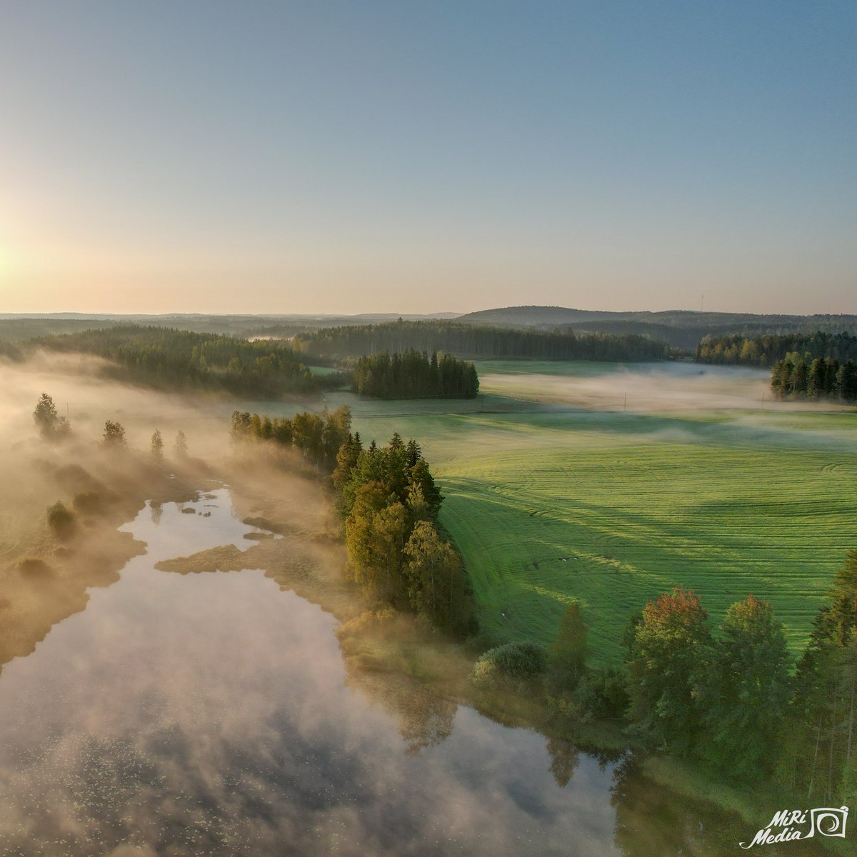 Morning views 🇫🇮 #mirimedia #kuopio #muuruvesi #dronepilot #goodmorning #air2s #landscape #landscapephotography #discoverfinland #discoveringfinland