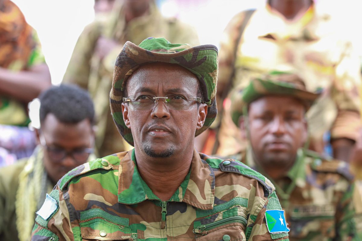 MediaMustaqbal's tweet image. President #Gudlawe in #active role to #intensify #operations against AS in middle Shabelle Region, call for #joint efforts to #liberate the #country. ➡️rb.gy/9ah2c