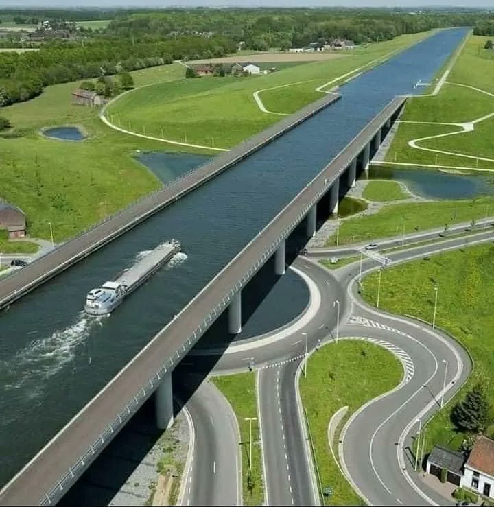 The world's first water bridge completed in Belgium, an engineering marvel! 👍