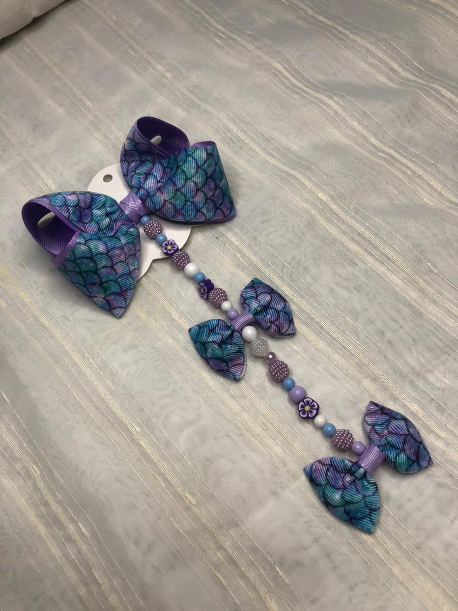 _blessedbygood_'s tweet photo. custa 0 reais ajudar a amiguinha divulgar a lojinha virtual que ela está começando agora, né? quem puder ajudar a divulgando ou comprando serei eternamente grata 😂🤭 vem pra By Laura L&amp;A ❤️🎀 https://t.co/x4YqcJAmjo