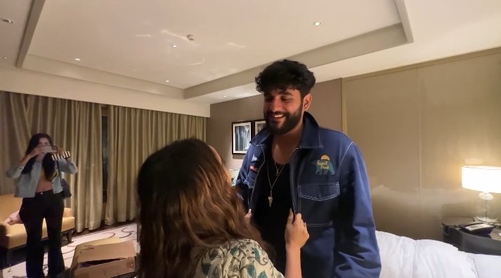 albatrossess's tweet photo. THEY CAN'T LIVE WITHOUT EACH OTHER 😭😭😭

THE WAY MANISHA HESITATE LEAVE HIM AT THE END. 😭😭😭

GOD PLEASE GET THEM TOGETHER🫰🤞😭

#Abhisha https://t.co/7AL3QmfJbK