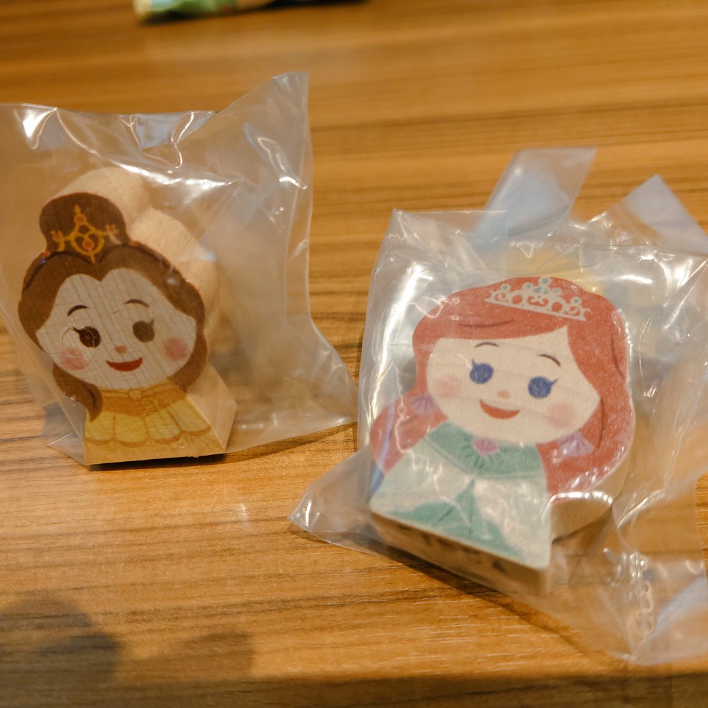 kie_korason_04's tweet photo. 【交換】
ディズニー KIDEA mini ガシャポン

【譲】アリエル・ベル

【求】ジャスミン・ラプンツェル

個々でも大丈夫です
郵送希望にて よろしく お願い致します

 #キディア
 #KIDEA
 #ディズニープリンセス
 #ガシャポン https://t.co/zi7wlIjfld