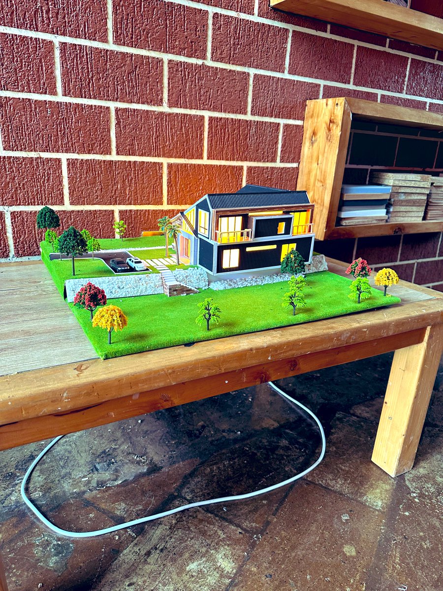 dnahinga's tweet photo. The early birds are here for the #BuildYourFirstHome Mjengo Event 💯 ✅☔️🌧️

Our Team of Architects taking guests through our Design and Build Solutions 

This is super exciting! 

@PodCityKe 
@UjenziBora 
🦅 https://t.co/lMQSabsAXa