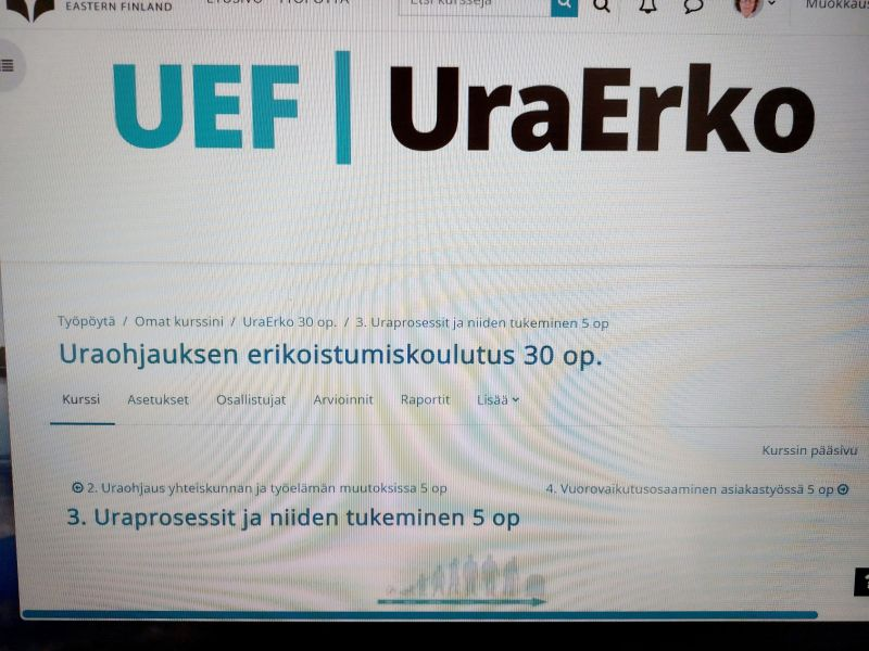 UEF|UraErkon kontaktipäivillä asiakkaan/ohjattavan prosessin äärelle pysähtymistä, ymmärtämistä ja vertaisjakamista kouluttajamme <a href="/LeenaPenttinen/">Leena Penttinen</a> johdattelemana. "Ohjaajan oltava hereillä sen suhteen, mitkä asiat rajoittaa ohjattavan toimintahorisonttia"!  
#uraerko #uefuraerko