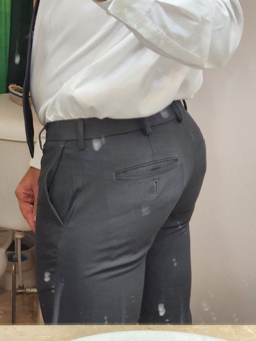 Little different from my usual wear. https://t.co/ndcbTtvjLM