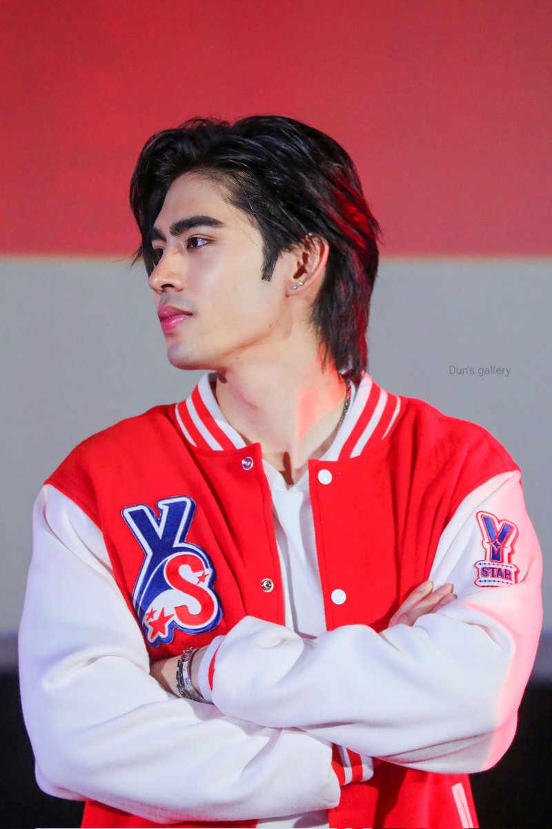 dungallery's tweet photo. [08.09.23] #DunPix
เธอรู้มั้ยในมุมเดิมๆ นั้นฉันเห็นความหล่อของเธอเพิ่มขึันในทุกๆ รูปเลย💓

#dunromch @dunromch
#YStarChallenge https://t.co/b6rqeqlMGG