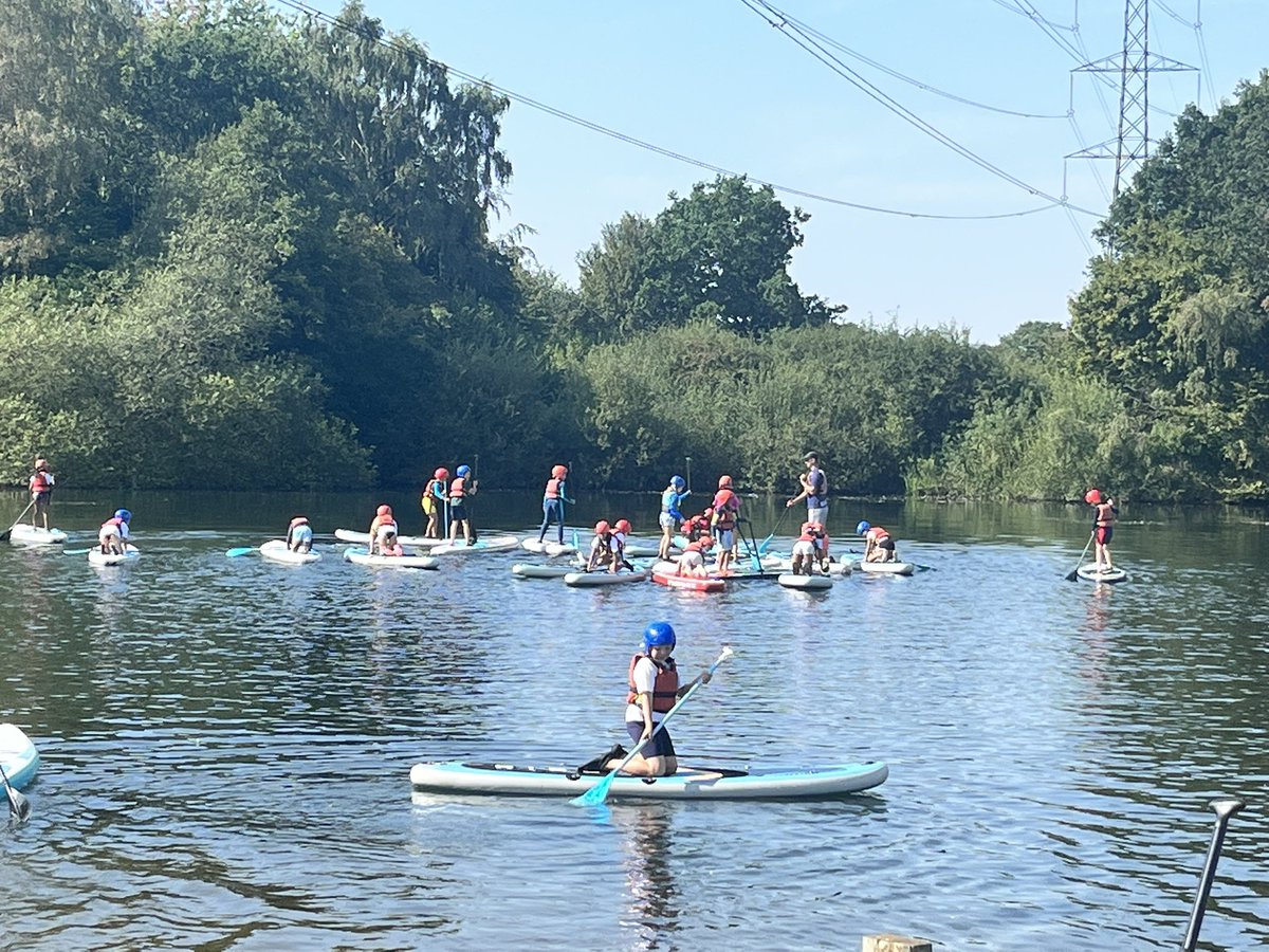 EHGoldenEagle's tweet photo. Perfect weather for messing about on the water. #Year5 #GoldenEagle https://t.co/RPRDAAJHp0