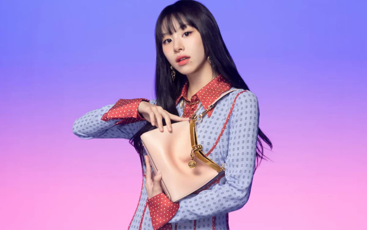 WORLDMUSICAWARD's tweet photo. #TWICE's beautiful #Chaeyoung is the new Brand  Ambassador for the LVMH Group brand #ETRO! Her  unique personality and style in both music and fashion, talent for pushing boundaries, and positive spirit are the perfect embodiment of ETRO's brand motto!
👏📸✨💫🌟👑🔥💜
#チェヨン 
@JYPETWICE