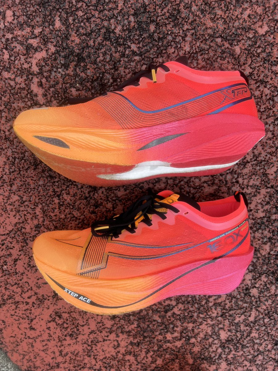 goさま専用【Xtepシューズ160X6.5PRO】 goさま専用【Xtepシューズ160X6.5PRO】 goさま専用【Xtepシューズ160X6