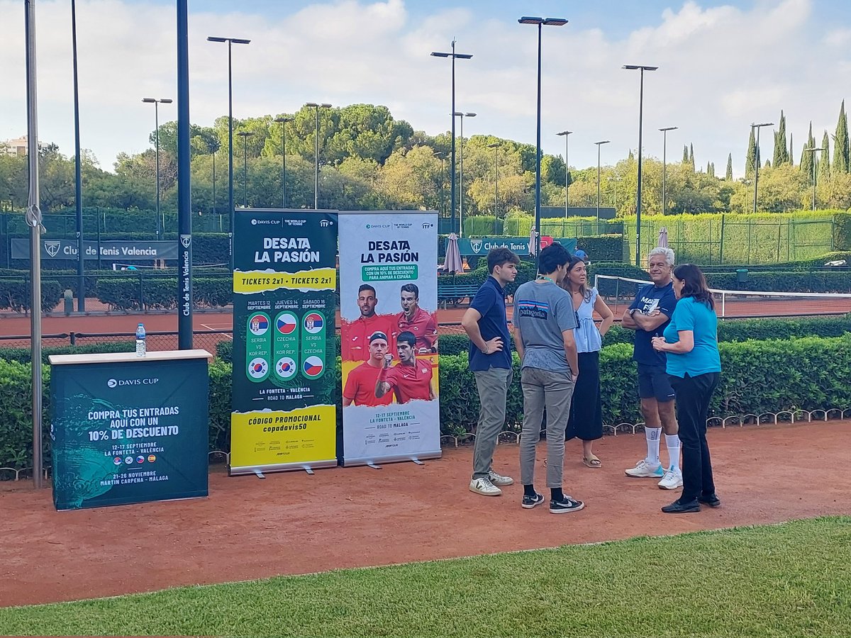 Club deTenisValencia (@ctvalencia) on Twitter photo Todo listo en el <a href="/CTValencia/">Club deTenisValencia</a> para que a las 10.30 comience el Clínic con motivo de la <a href="/DavisCup/">Davis Cup</a> con Pablo Andújar
#ctv2023 <a href="/AndujarPablo/">Pablo Andujar</a> <a href="/CTValencia/">Club deTenisValencia</a> Todo listo en el <a href="/CTValencia/">Club deTenisValencia</a> para que a las 10.30 comience el Clínic con motivo de la <a href="/DavisCup/">Davis Cup</a> con Pablo Andújar
#ctv2023 <a href="/AndujarPablo/">Pablo Andujar</a> <a href="/CTValencia/">Club deTenisValencia</a>