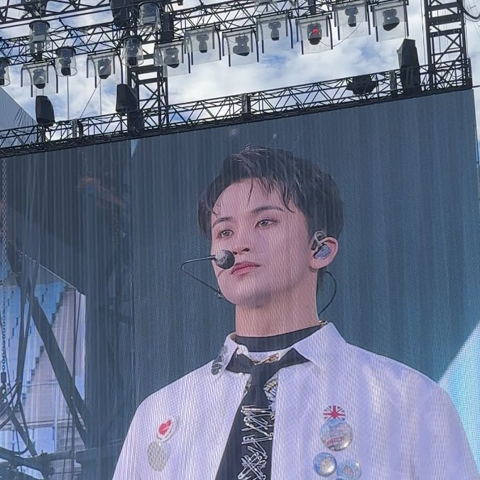 LMKFEED's tweet photo. mark today 🤍 https://t.co/tHqTdjtLBv